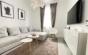 75Qm - 3 Rooms - Free Parking - Mallibase Apartments